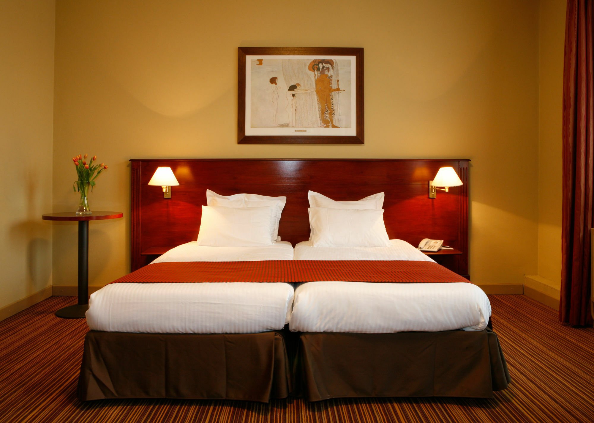 Cour St Georges Hotel