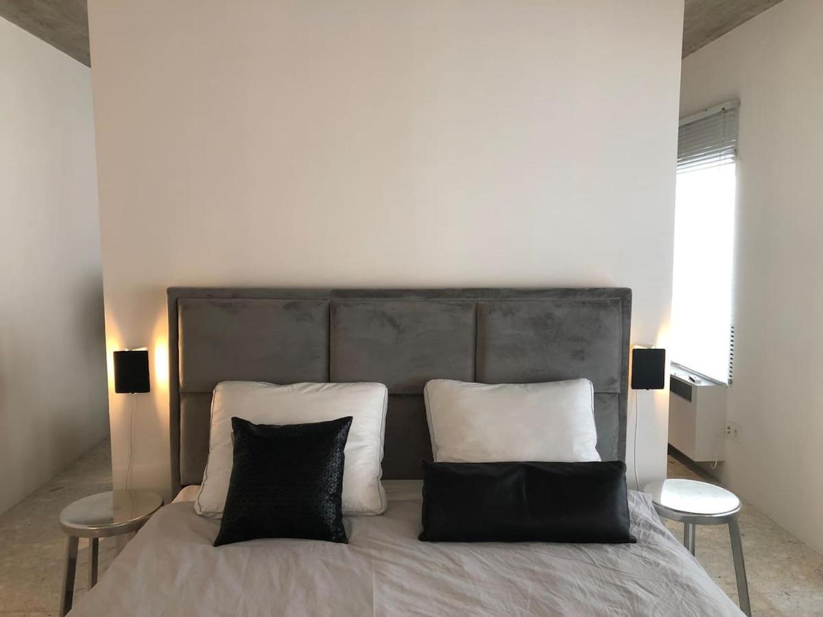 Apartment Medieval Center At River De Leie *