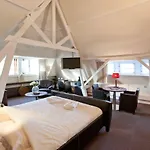 Hotel Orion