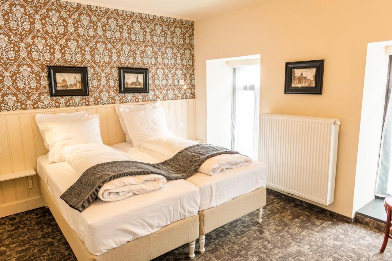 Hotel Duke Of *