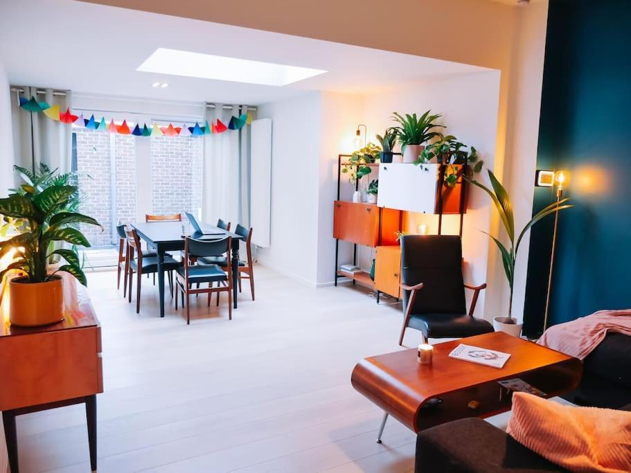 Gezellig & Ruim Rijhuis Met 3 Slaapkamers Dichtbij