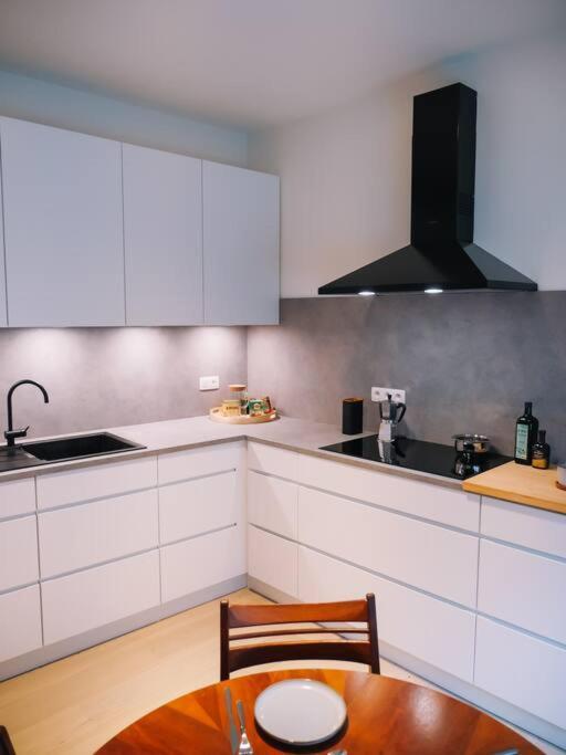 Gezellig & Ruim Rijhuis Met 3 Slaapkamers Dichtbij * Ghent