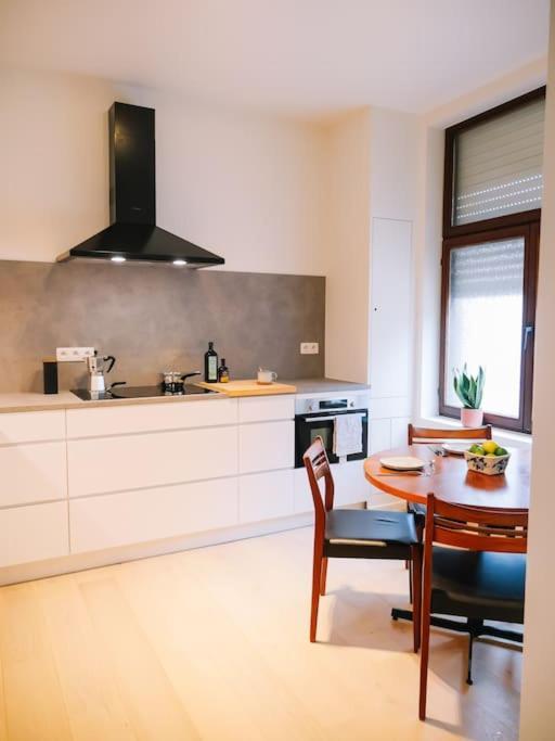 Holiday home Gezellig & Ruim Rijhuis Met 3 Slaapkamers Dichtbij Ghent