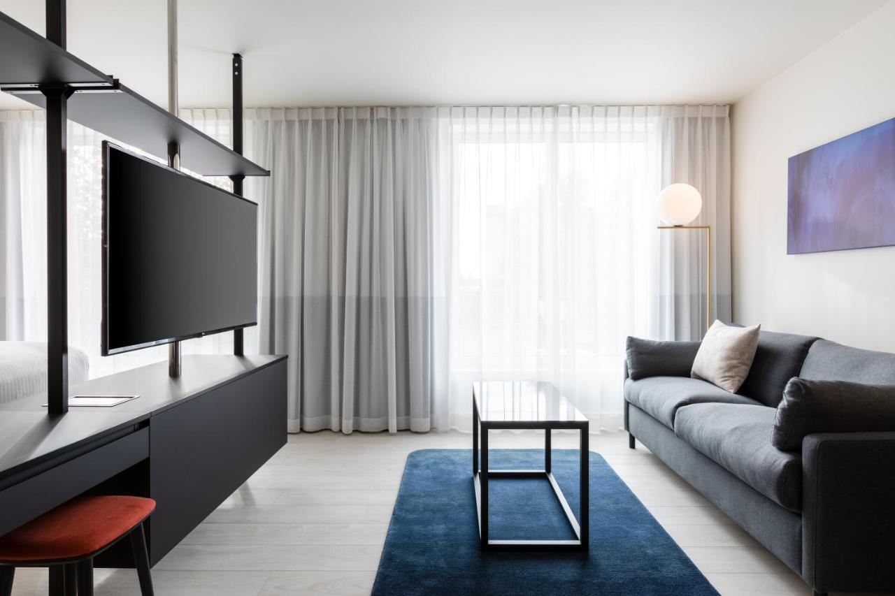 Hotel By Marriott