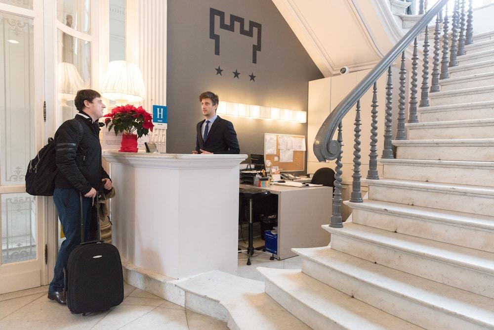 Hotel Gravensteen 3*