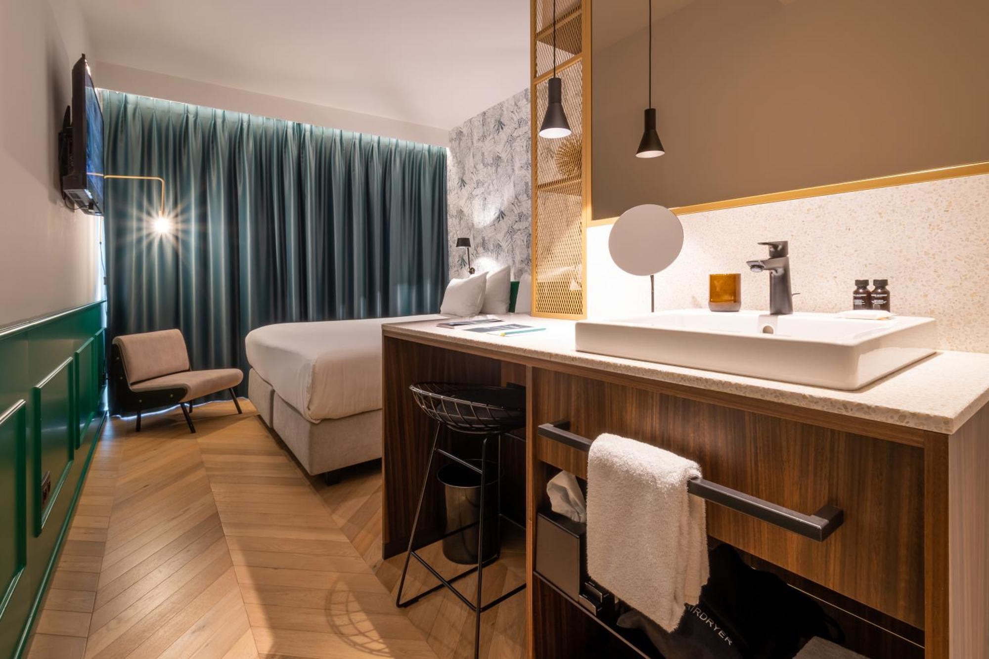 Yalo Urban Boutique Hotel