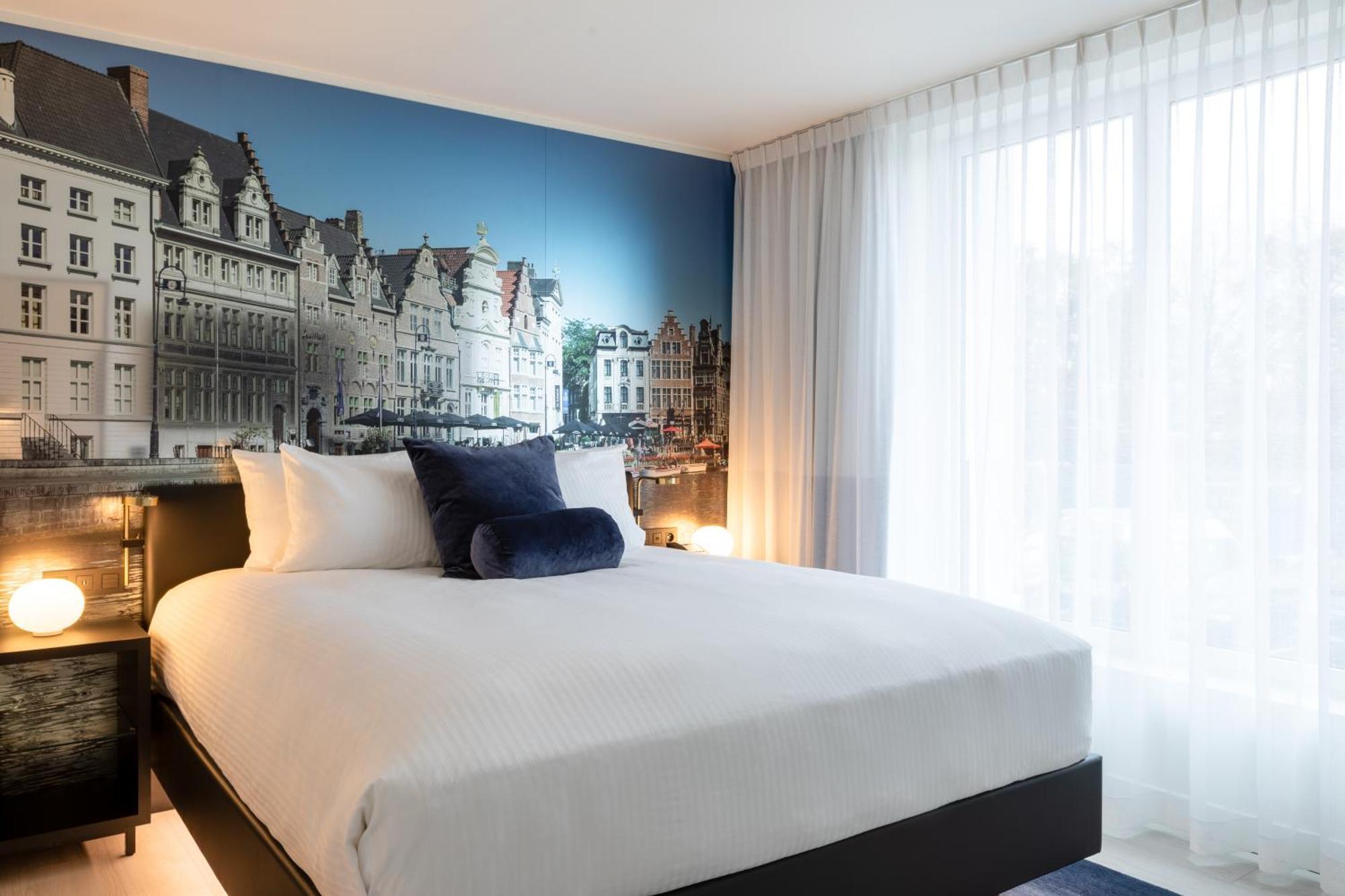 Hotel By Marriott