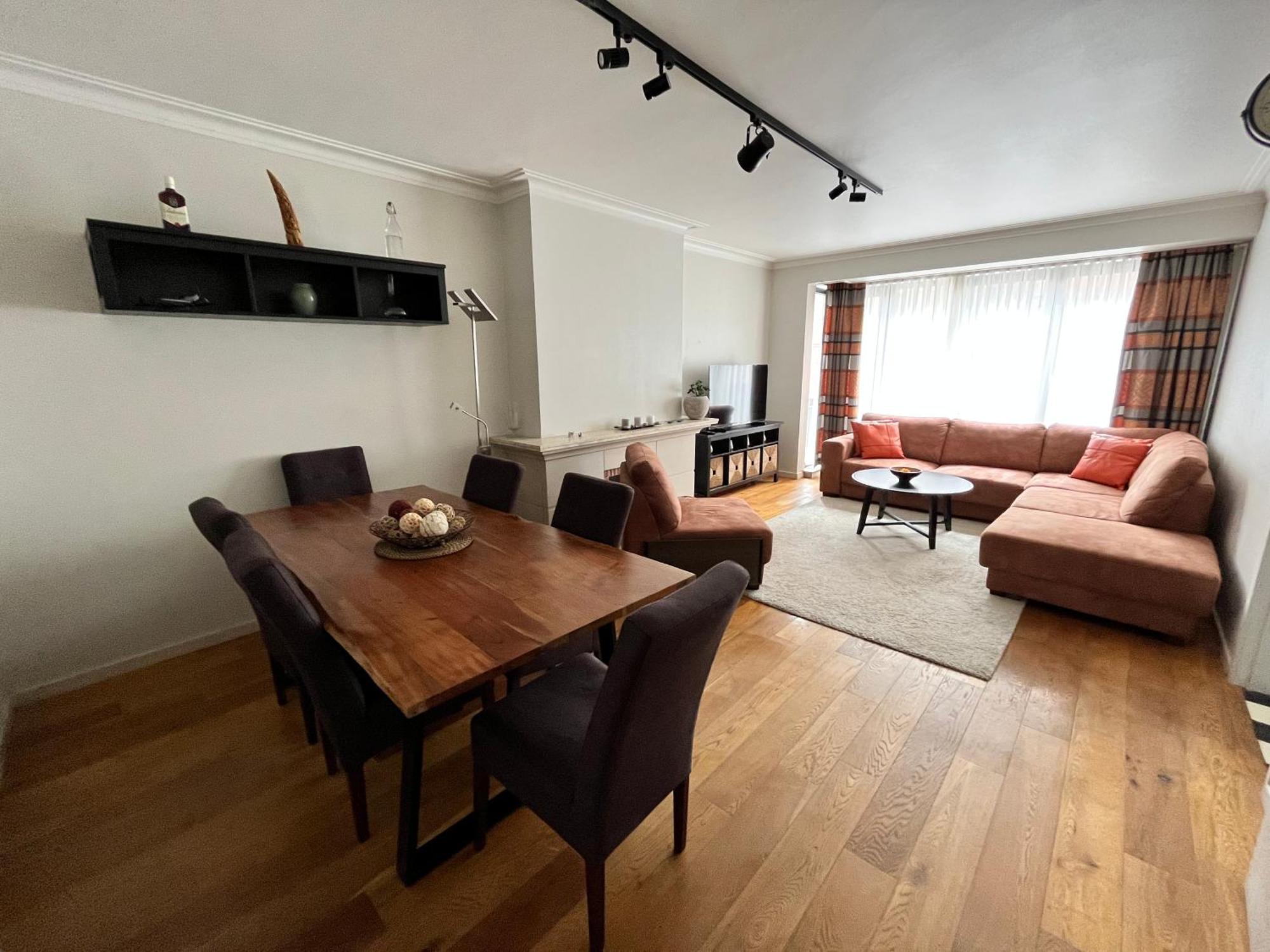 Spacious 2 Bedroom App In The Center With Balcony Gent