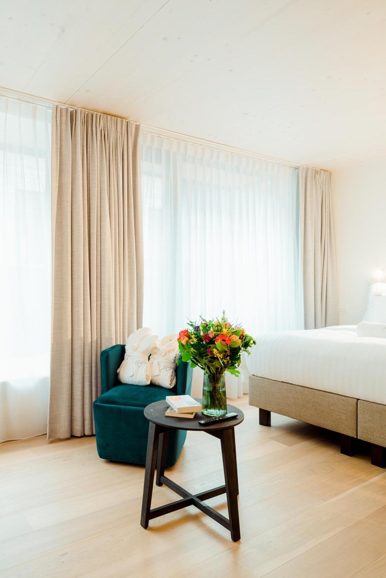 Heirloom - The Mansion 3*