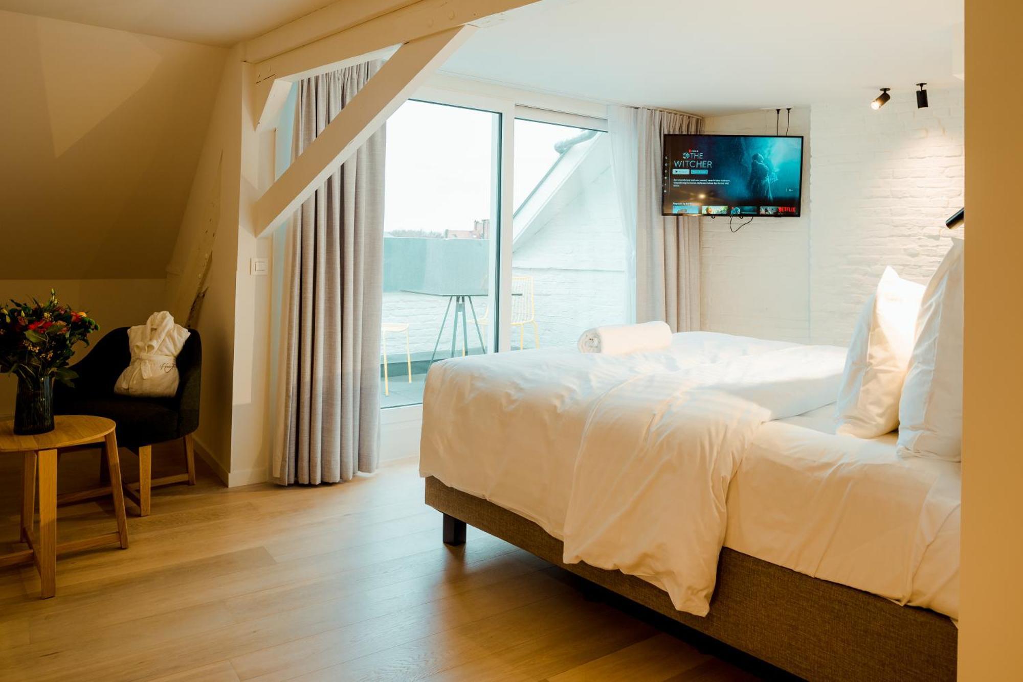 Heirloom - The Mansion Hotel 3*