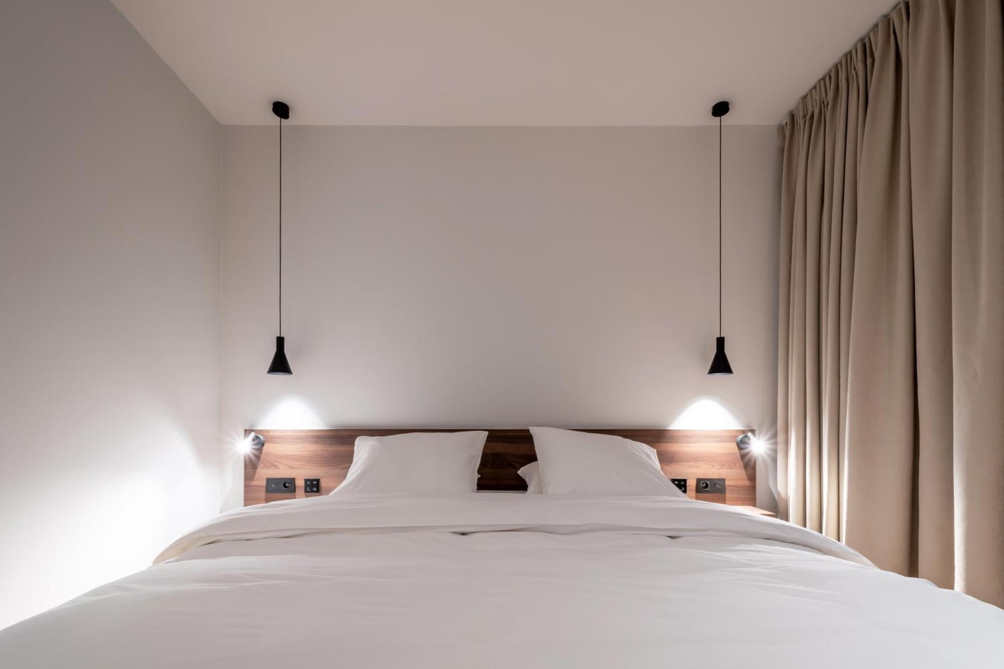 One Two Four - & Hotel 4*