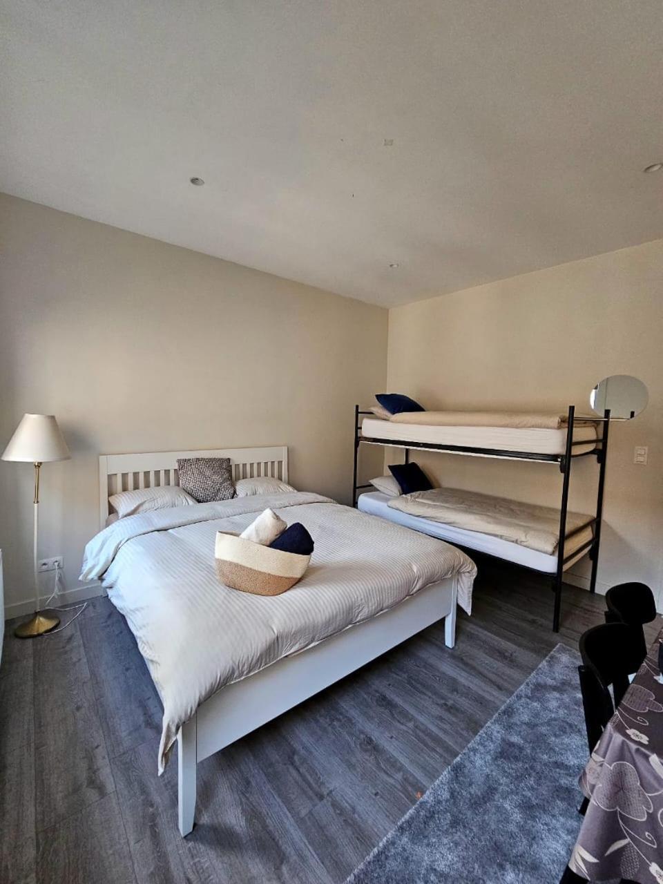 L'gante Guest house *