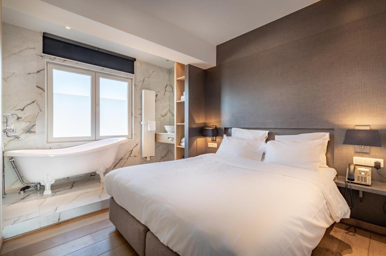 Carlton Hotel 3*